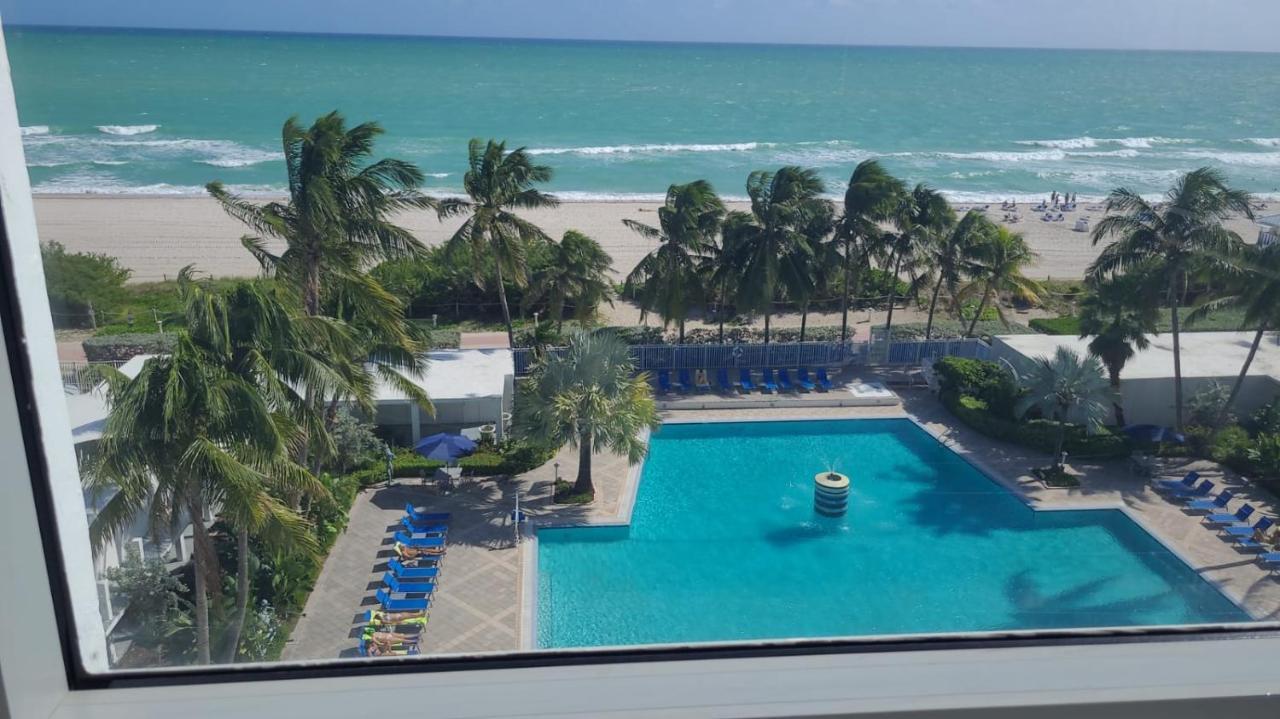 Sherry Frontenac Oceanfront ميامي بيتش المظهر الخارجي الصورة