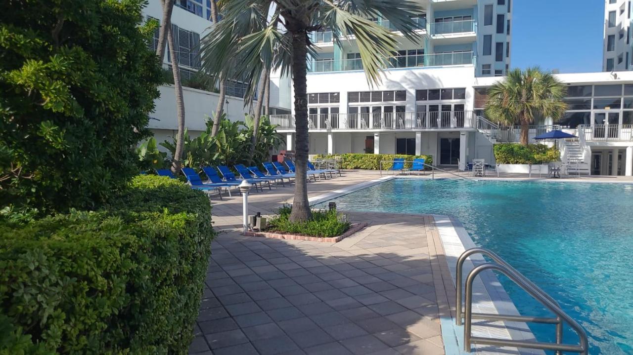 Sherry Frontenac Oceanfront ميامي بيتش المظهر الخارجي الصورة